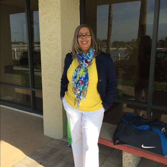 Meet your Posher, Diedre - Picture 1 of 1